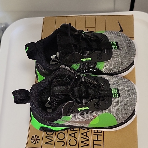 Nike sneakers - Picture 4 of 4